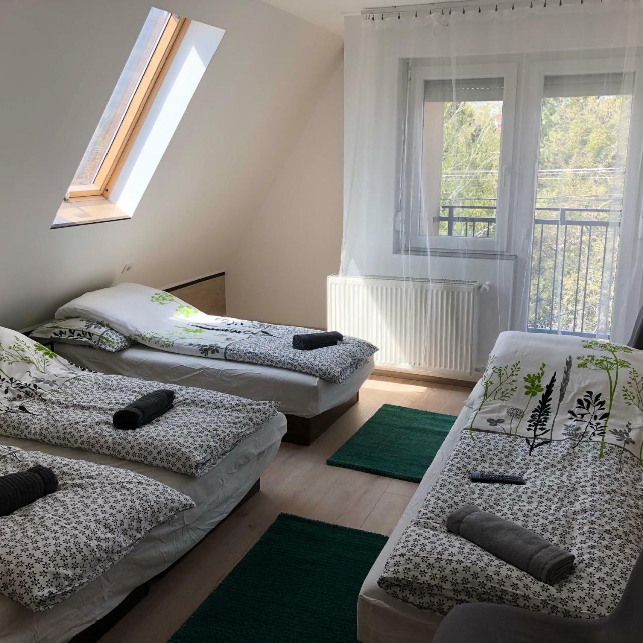 Juno Apartman Vendeghaz Мисколк Екстериор снимка